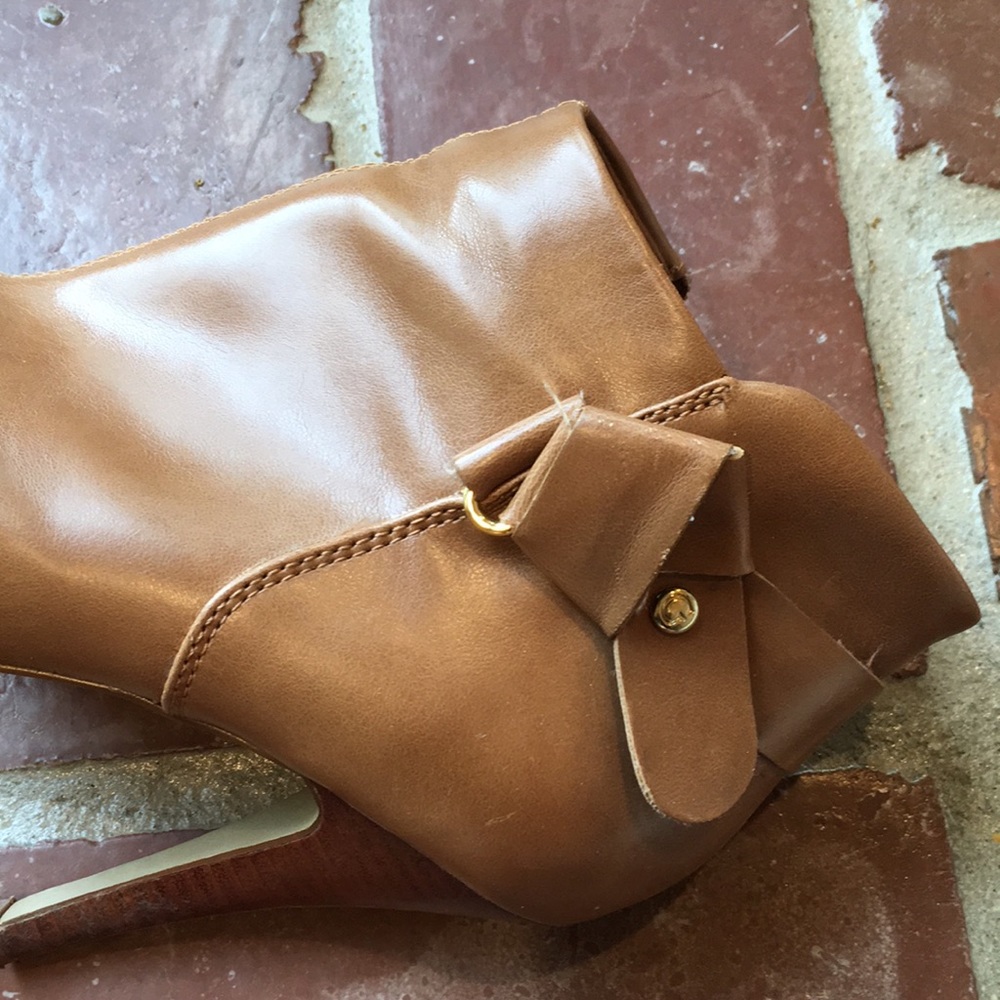 Guess Booties - Picture 5 of 8